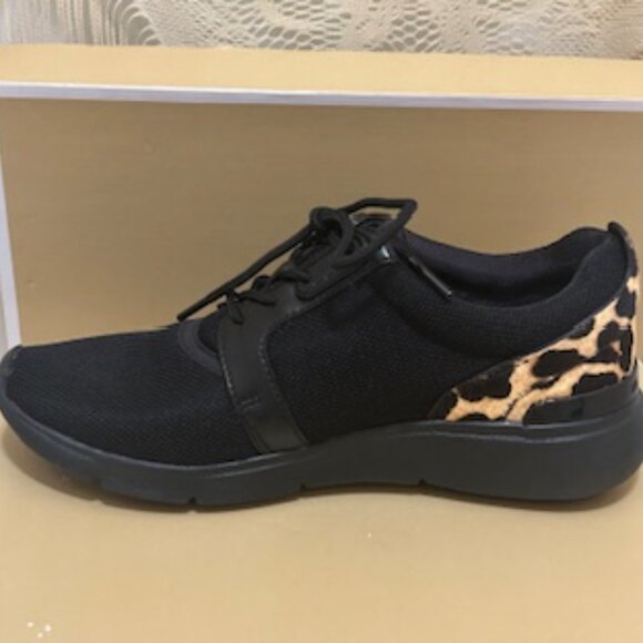 Michael Kors Amanda Mesh Trainers black with animal print (45F9AMFS6D). Size 6 - Picture 11 of 15